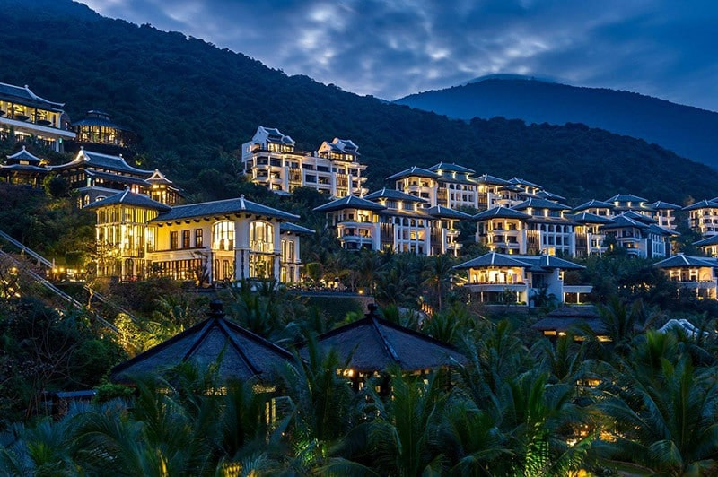 InterContinental Danang Sun Peninsula Resort cảnh quan kỳ thú